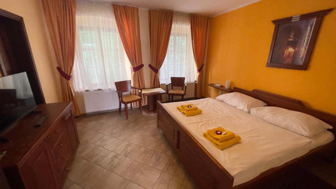 Pension Pod Radnicí Český Krumlov Exteriér fotografie