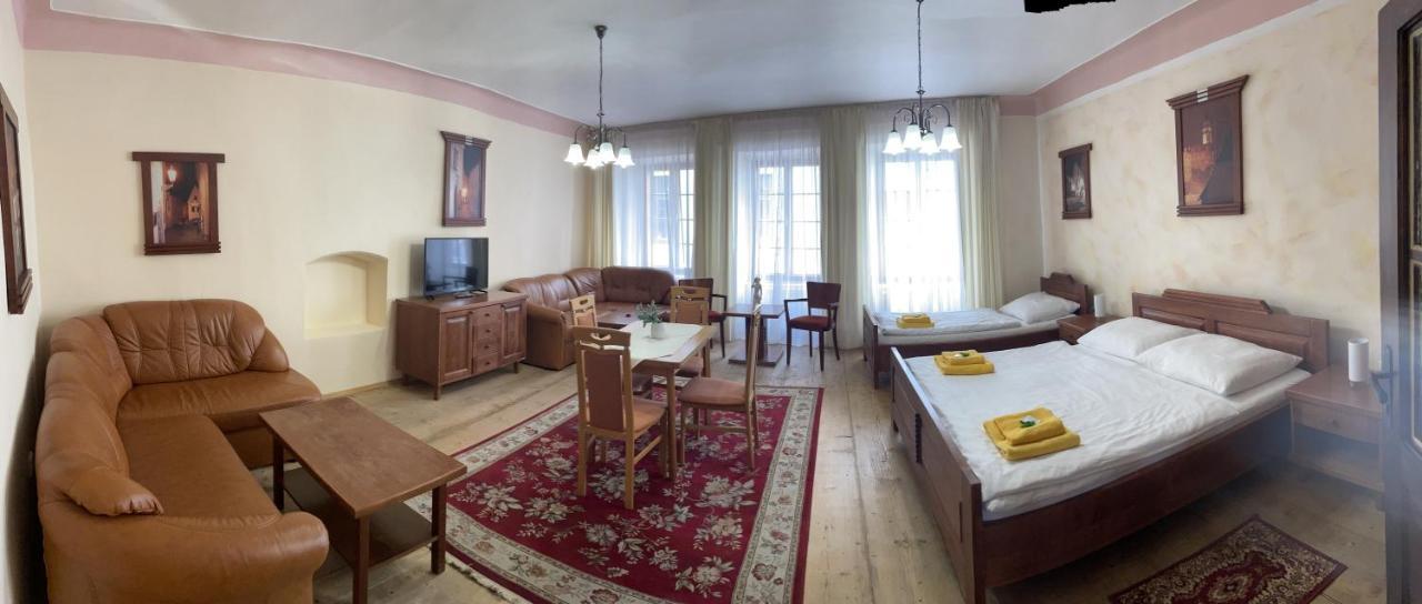 Pension Pod Radnicí Český Krumlov Exteriér fotografie