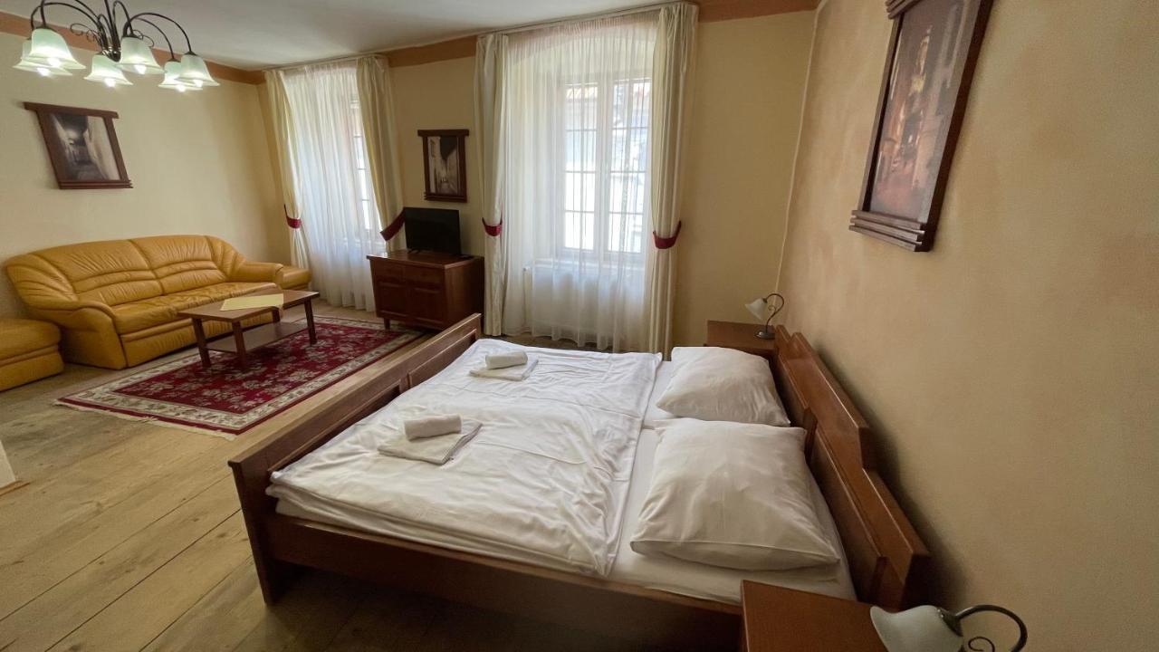 Pension Pod Radnicí Český Krumlov Exteriér fotografie