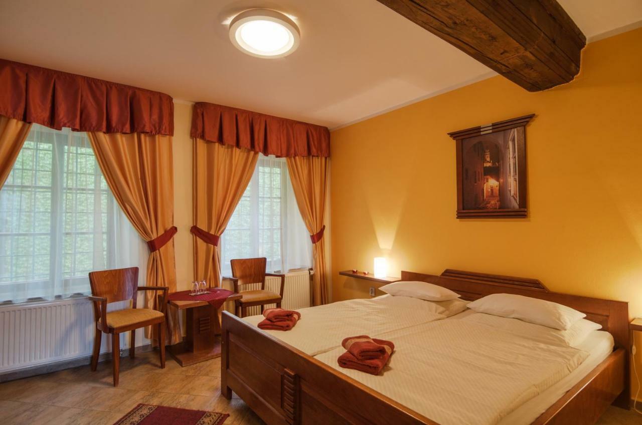 Pension Pod Radnicí Český Krumlov Exteriér fotografie